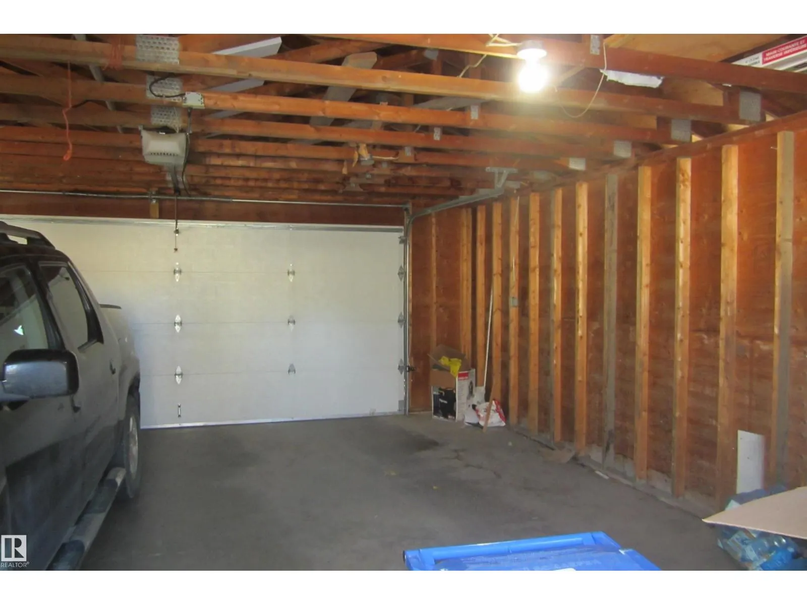 119 Willow DR