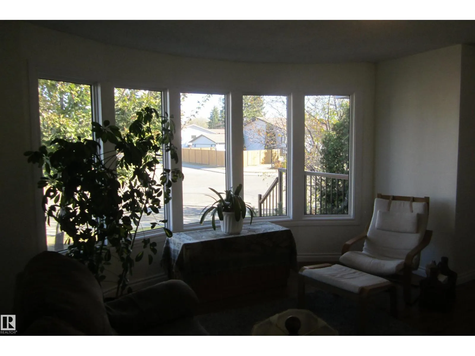 119 Willow DR