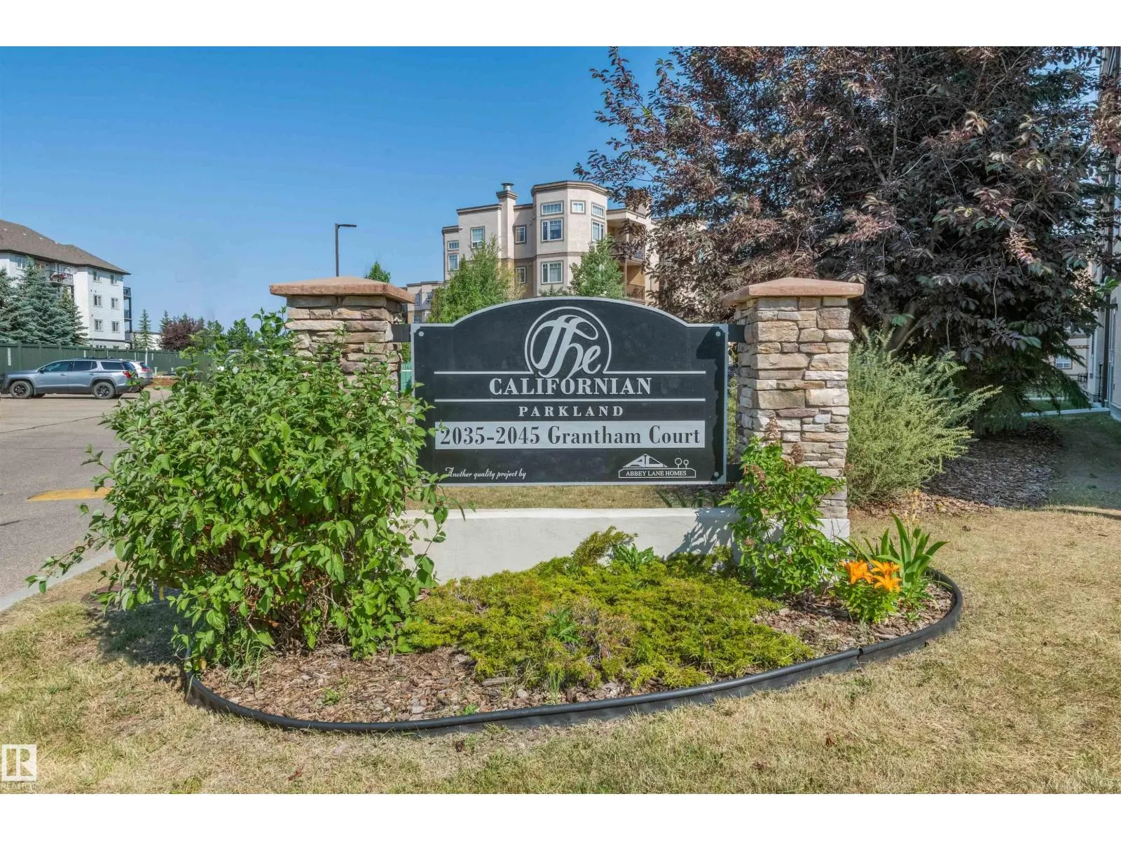 #120 2035 GRANTHAM CT NW