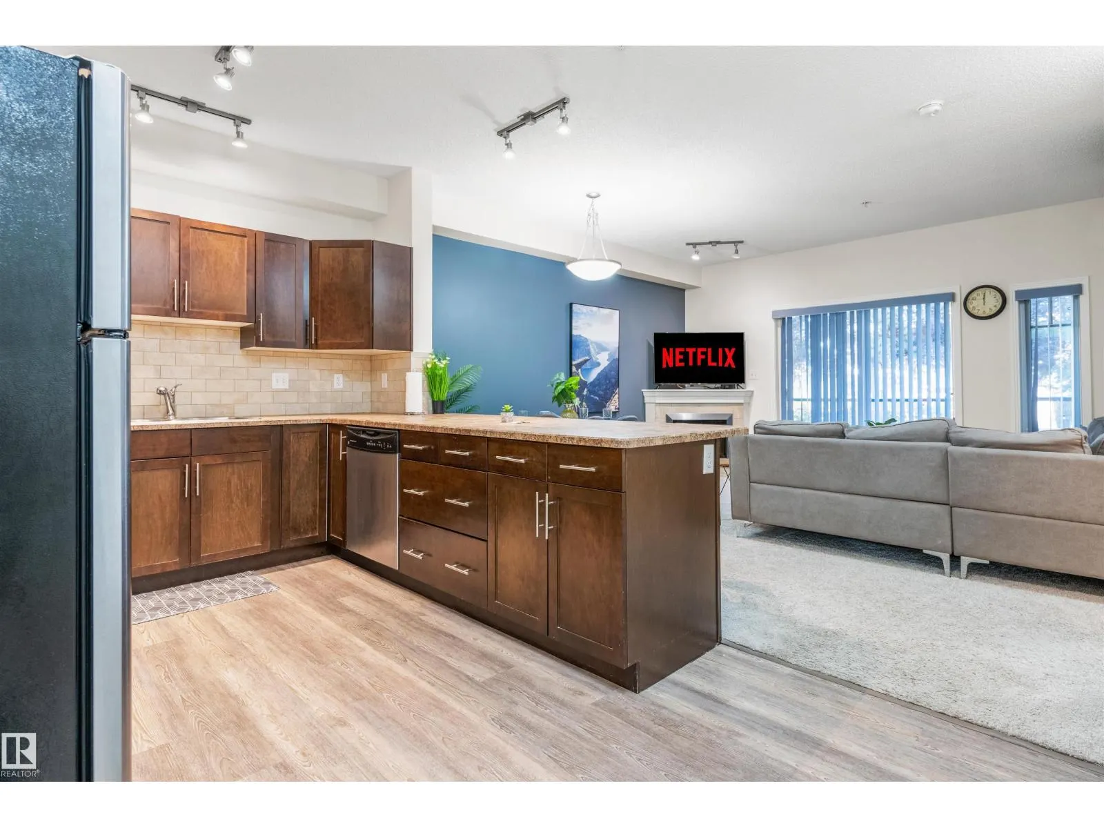 #120 2035 GRANTHAM CT NW