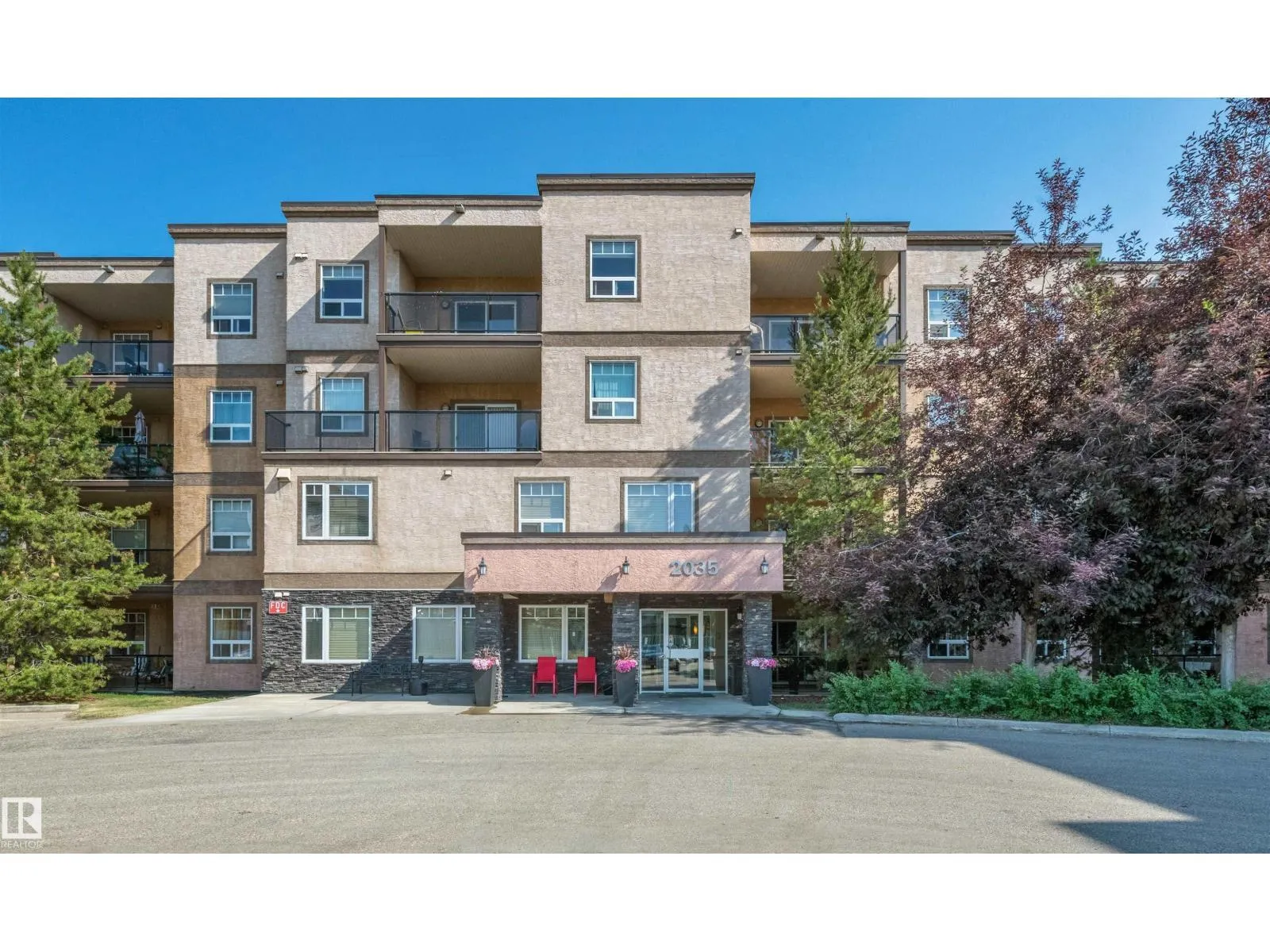 #120 2035 GRANTHAM CT NW