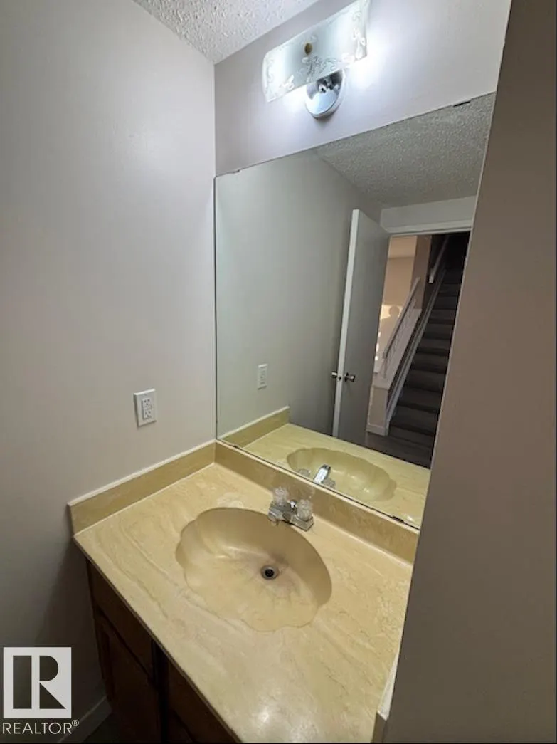 5512 38B AV NW