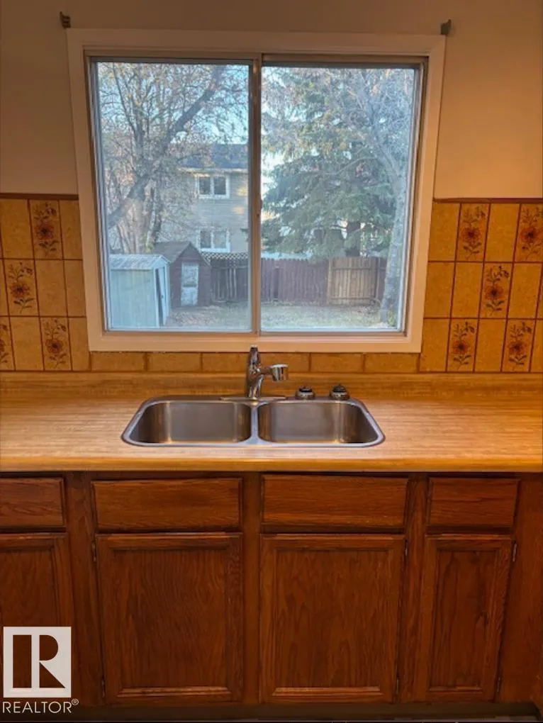 5512 38B AV NW