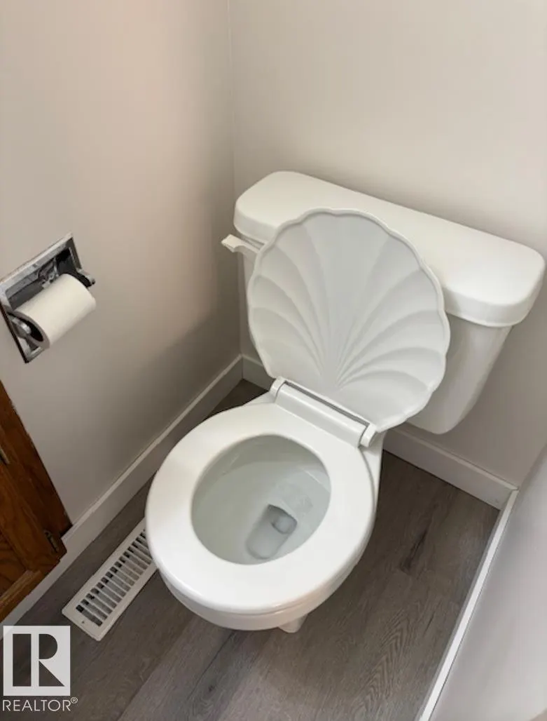 5512 38B AV NW