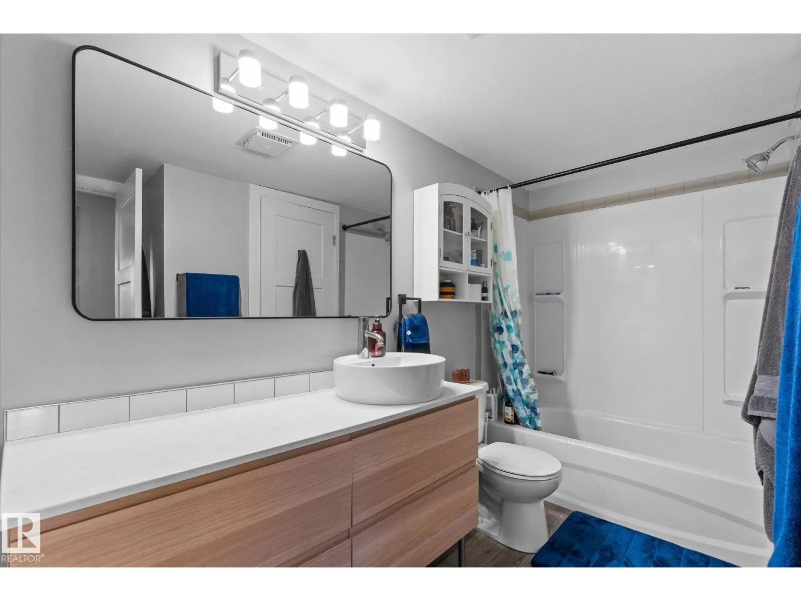 #104 39 AKINS DR