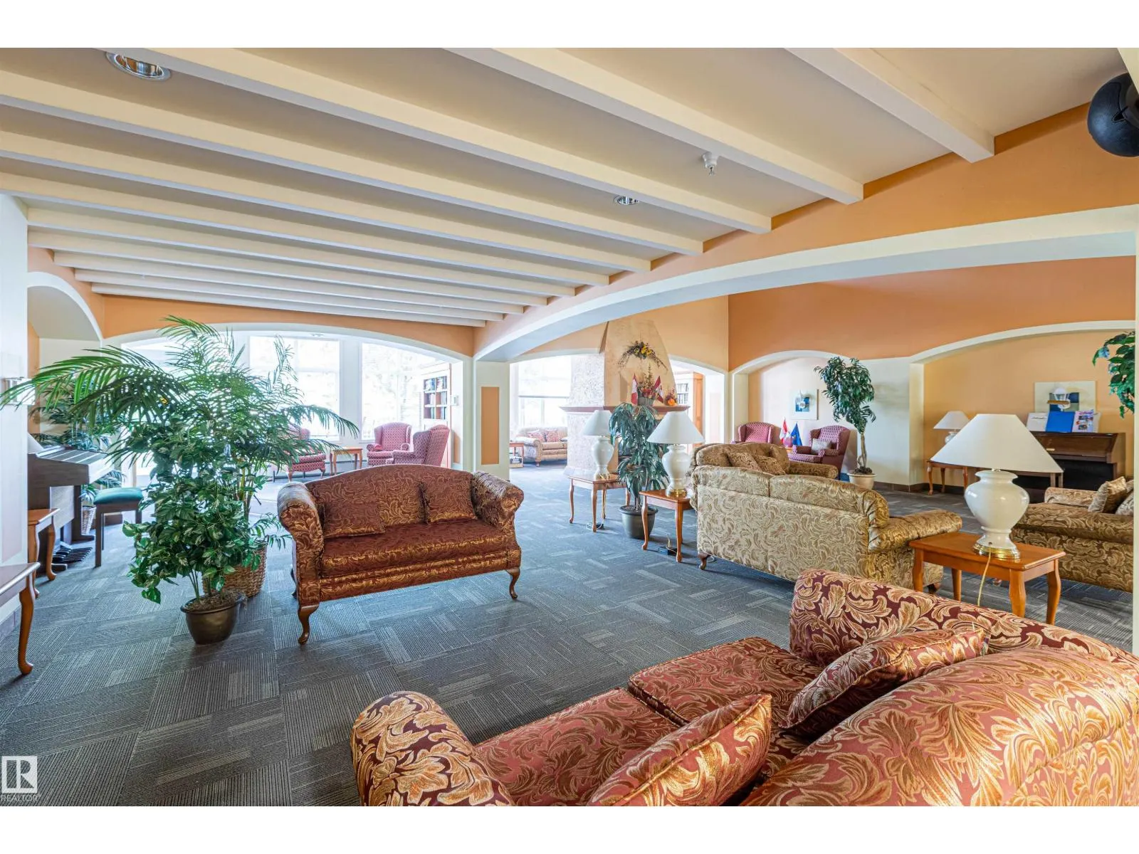 #203 78 MCKENNEY AV