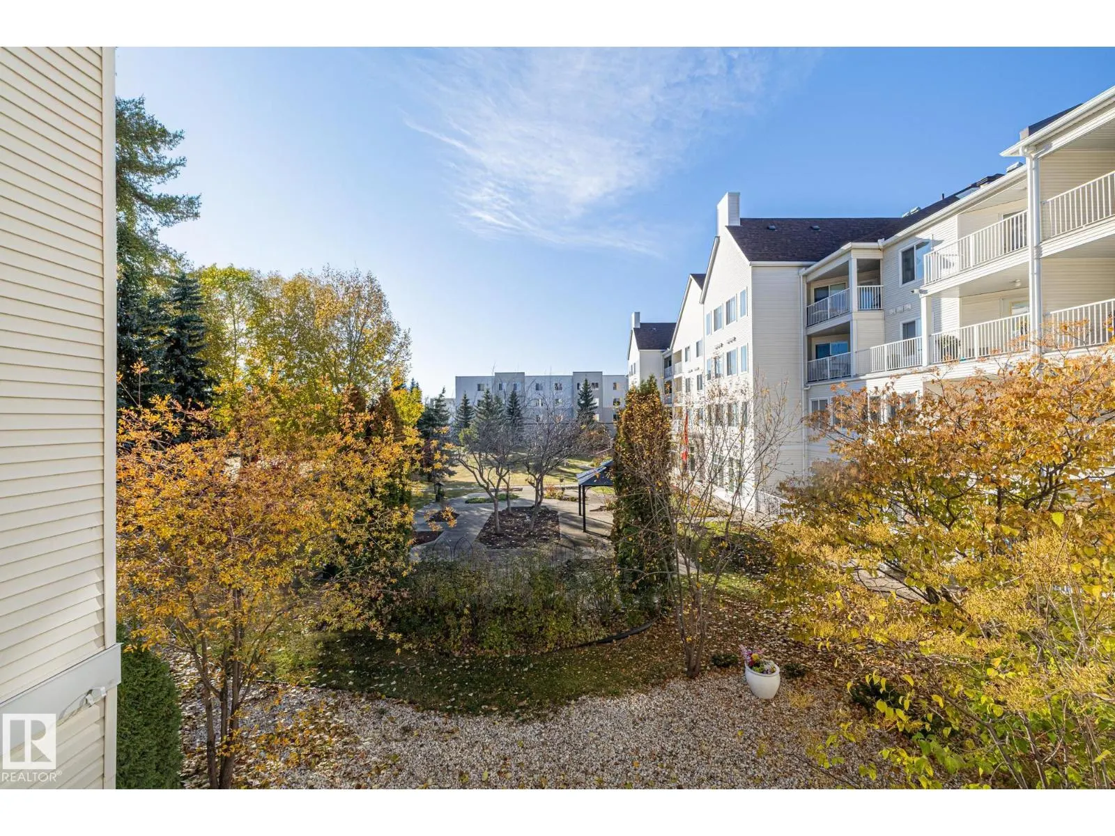 #203 78 MCKENNEY AV