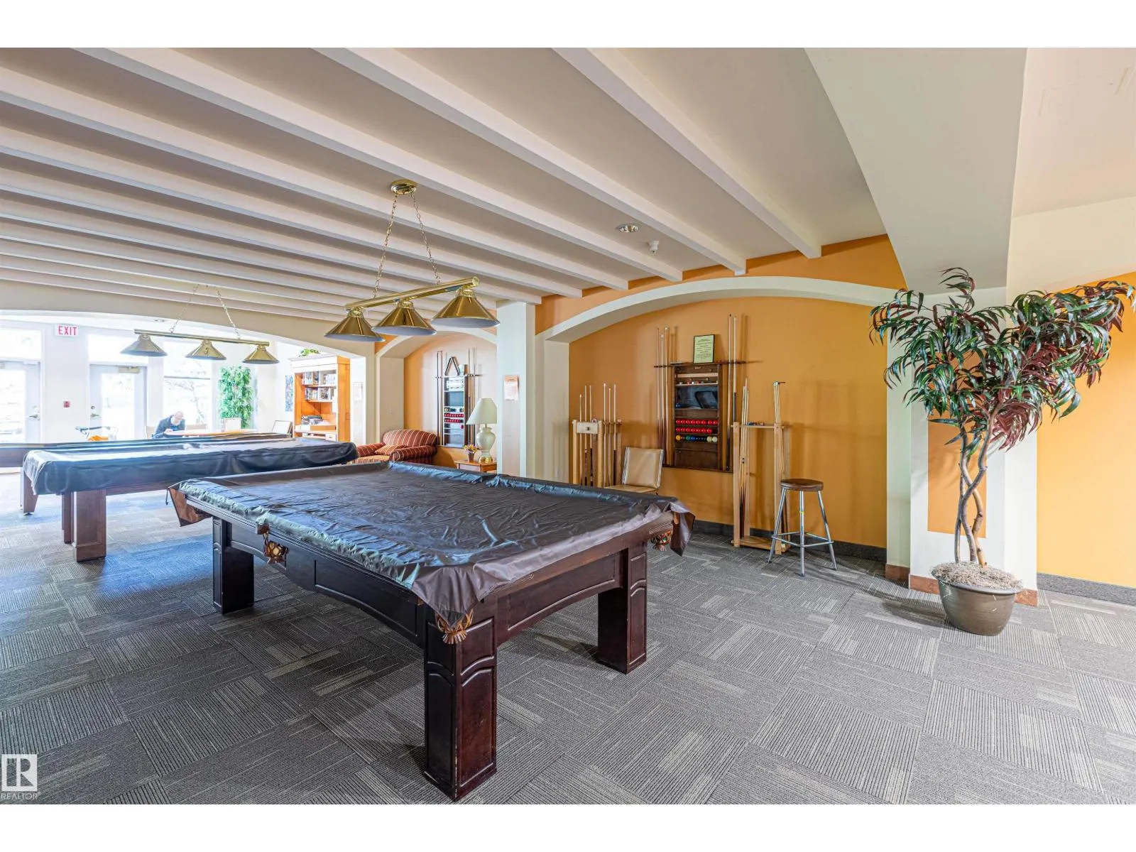 #203 78 MCKENNEY AV