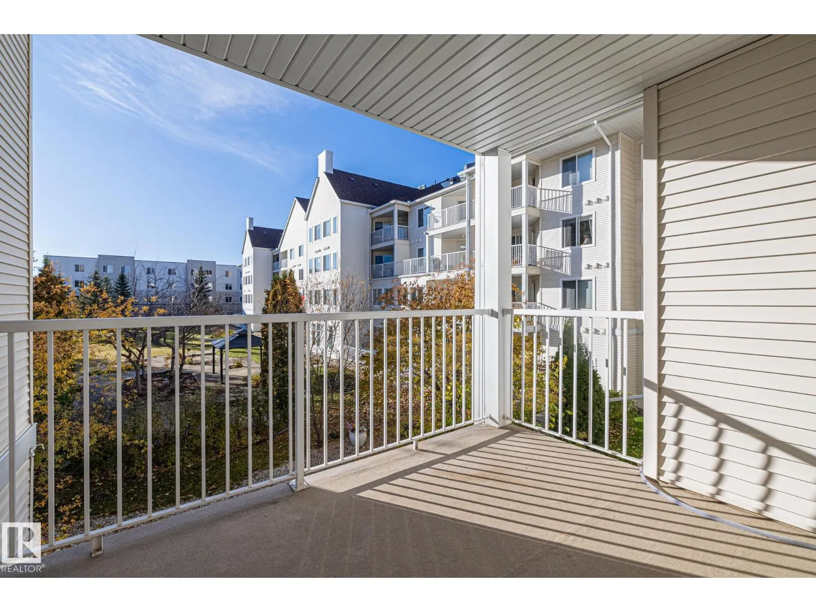 #203 78 MCKENNEY AV