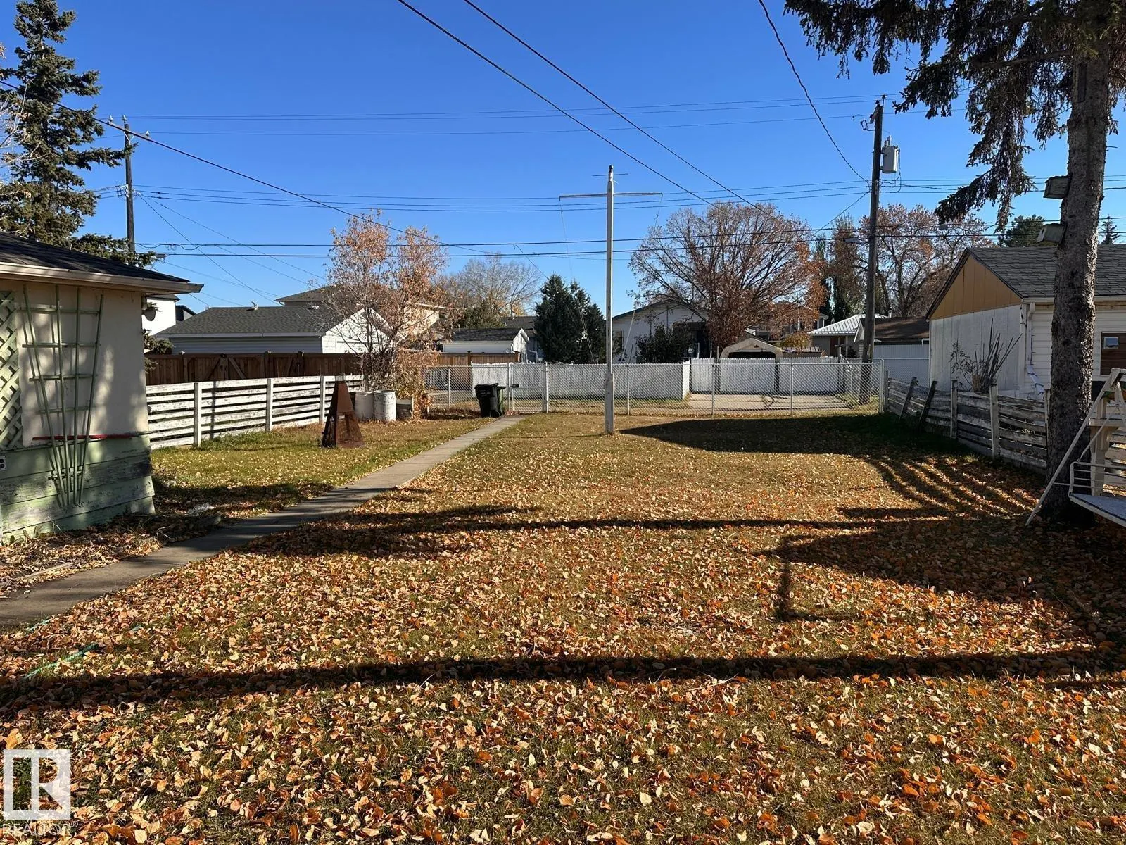 9921 163 ST NW