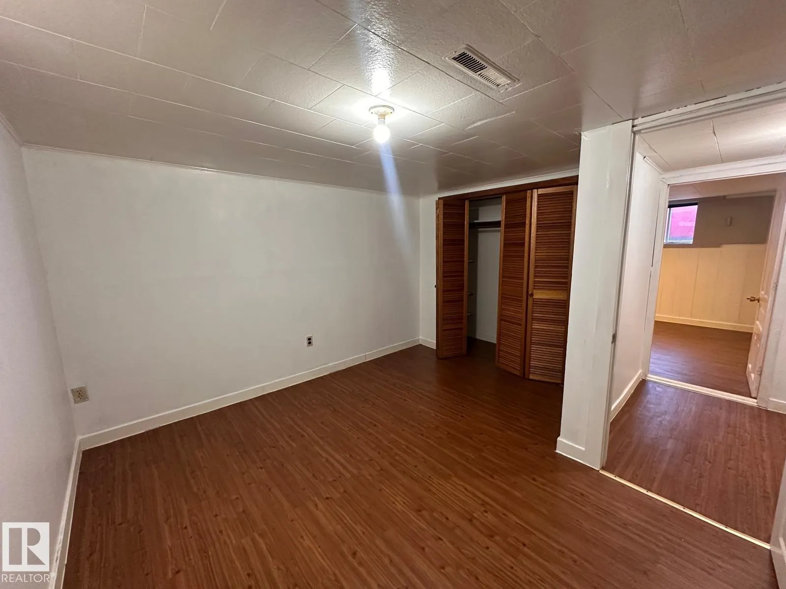 9921 163 ST NW