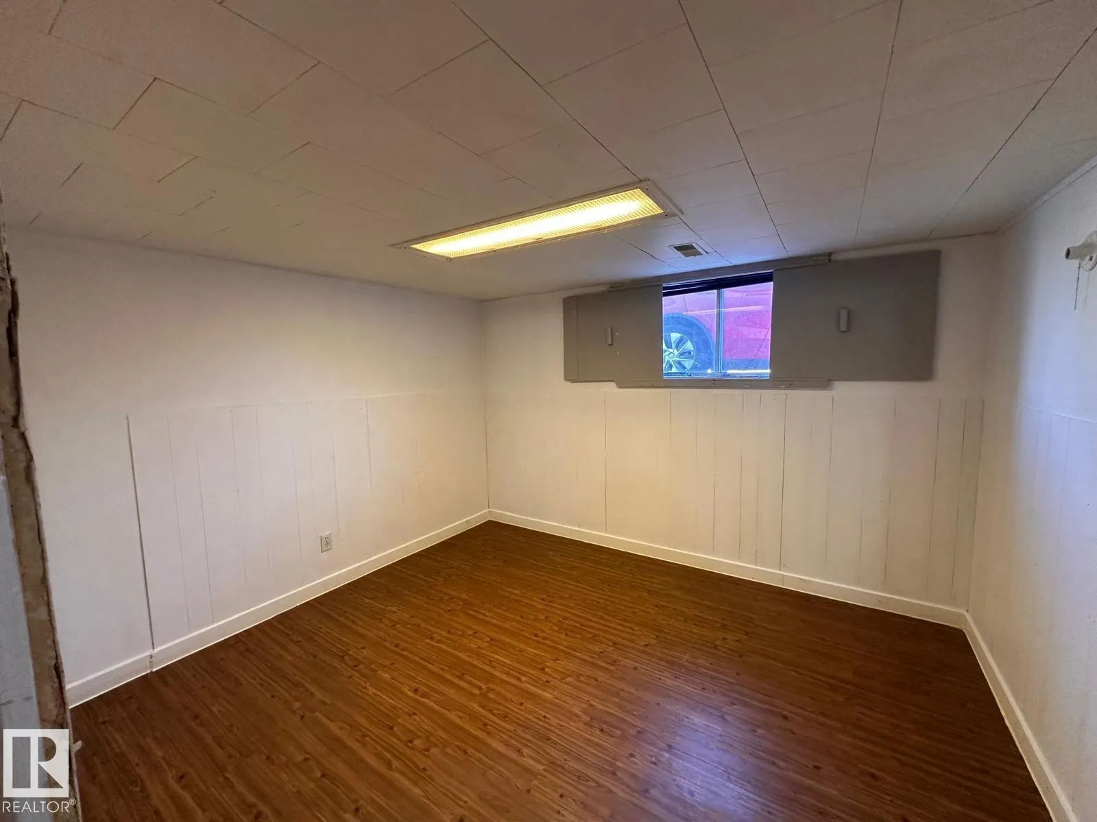 9921 163 ST NW
