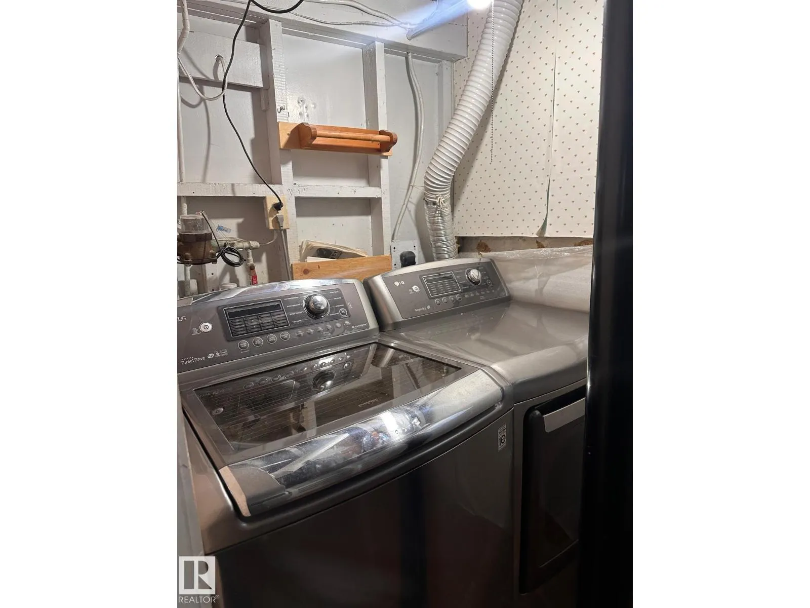 9921 163 ST NW