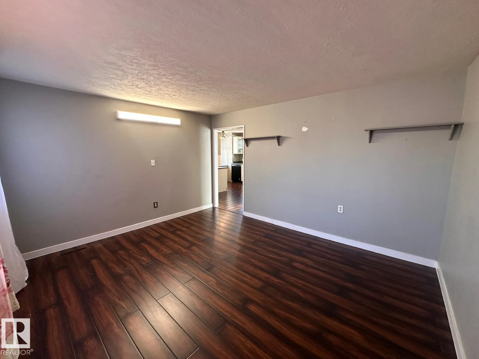 9921 163 ST NW