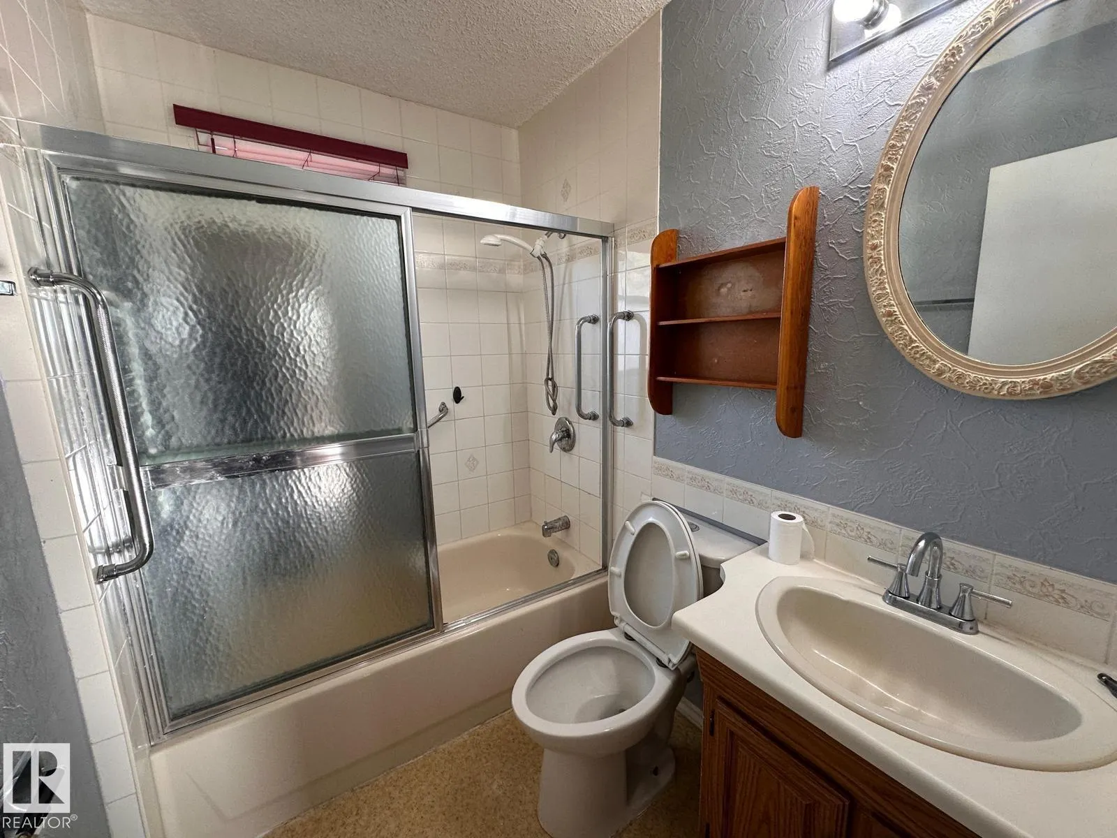 9921 163 ST NW