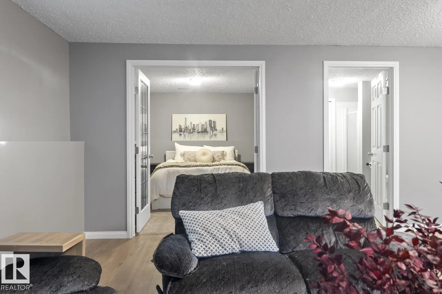 5206 43 ST