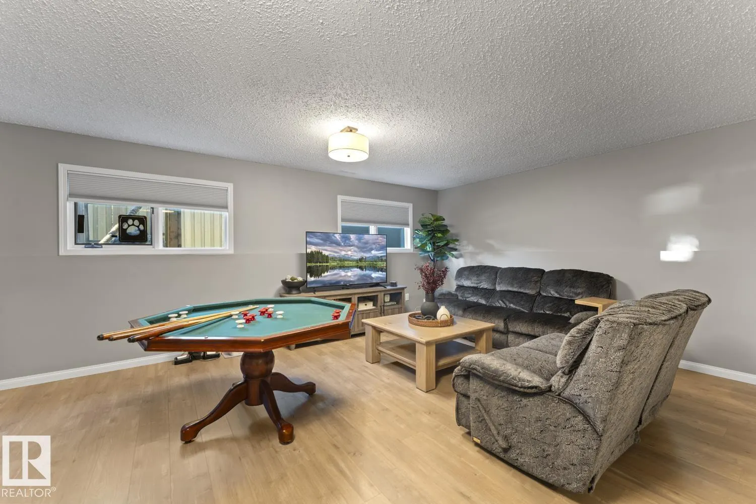 5206 43 ST