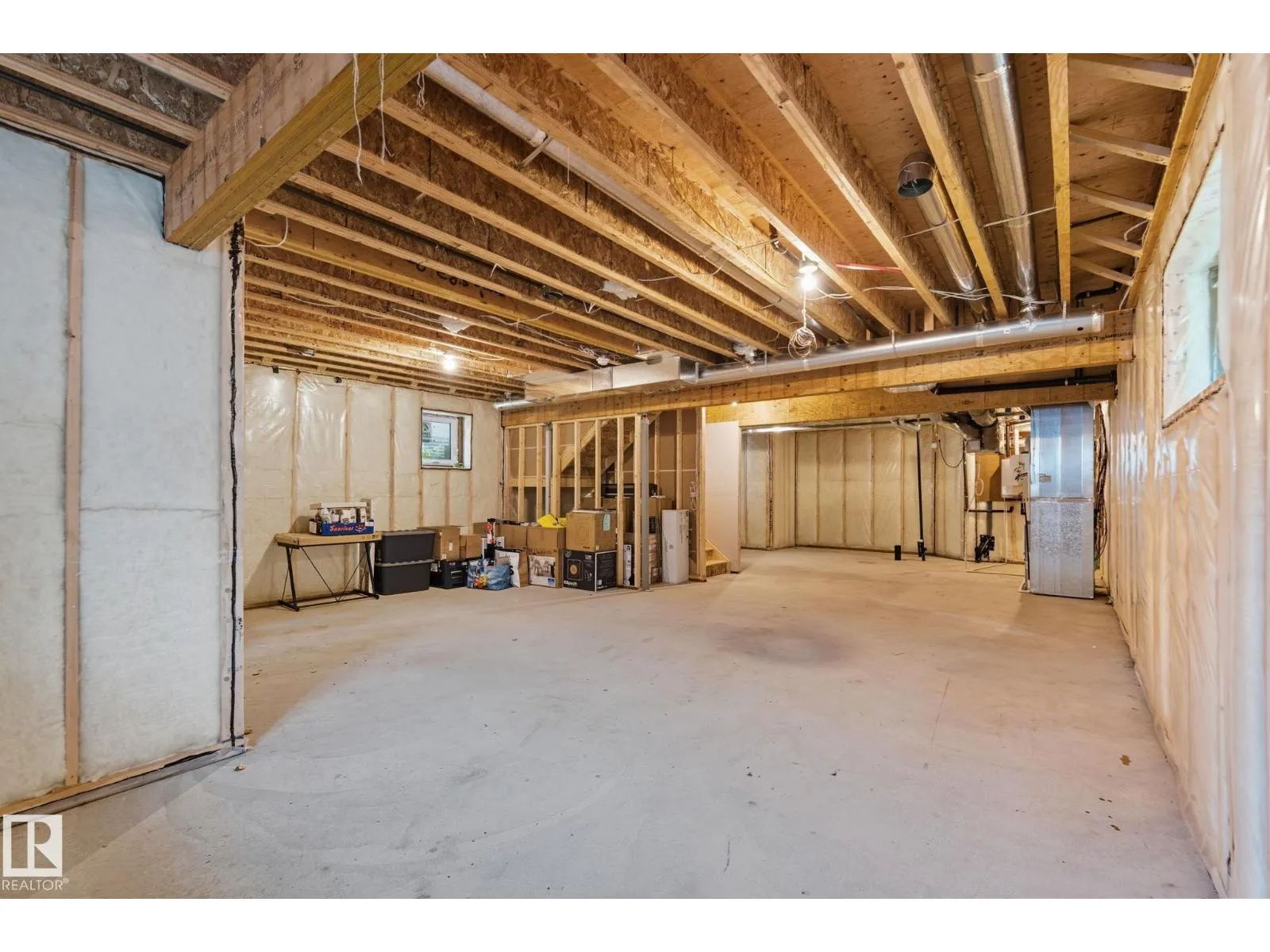 7520 173 AV NW