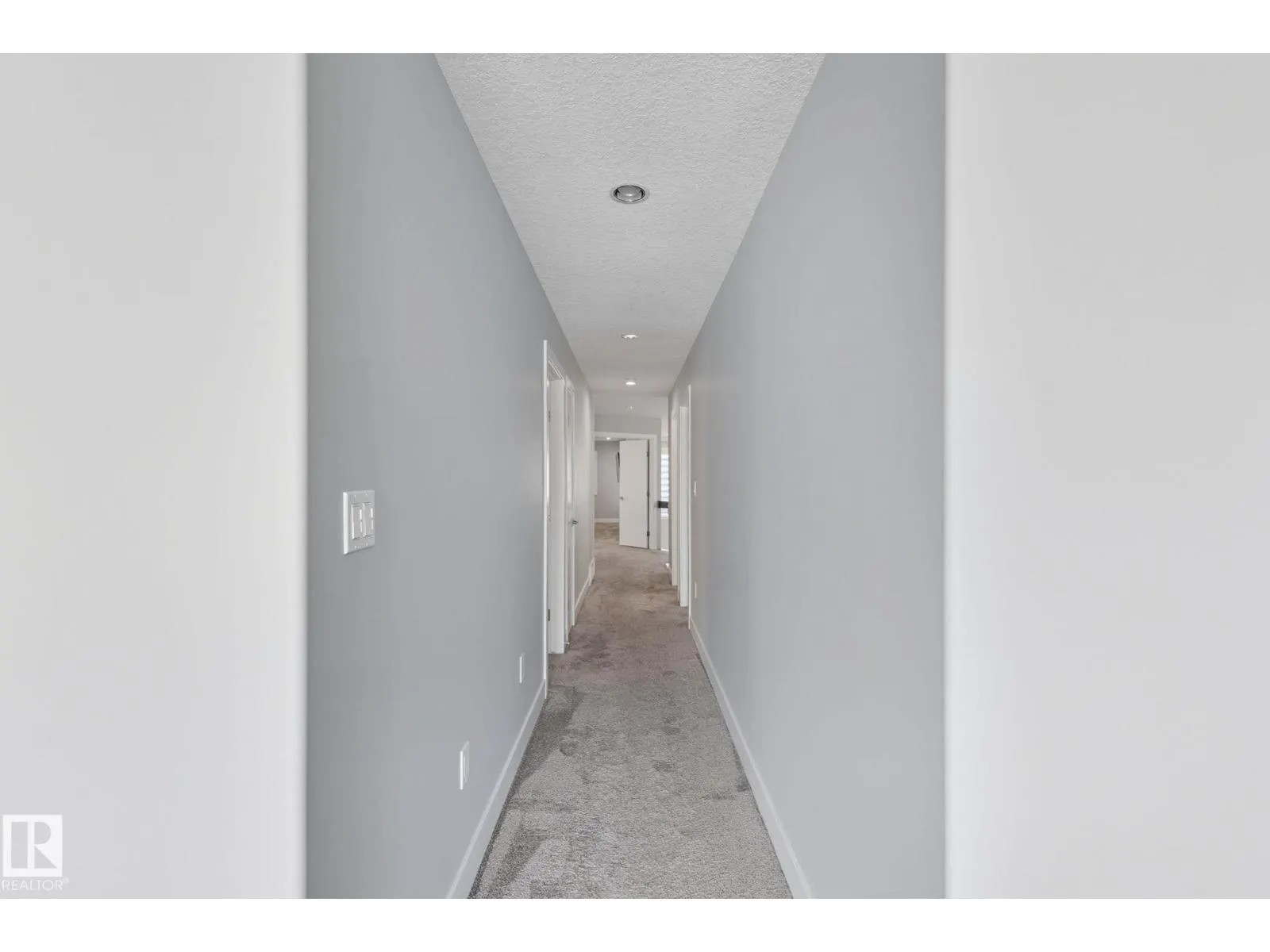 7520 173 AV NW