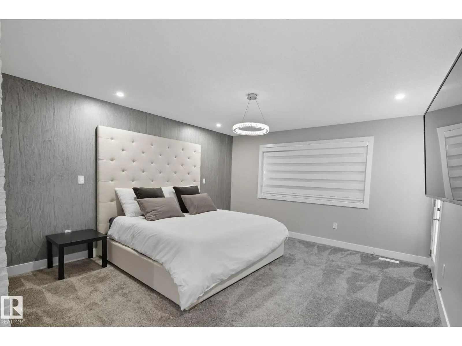 7520 173 AV NW