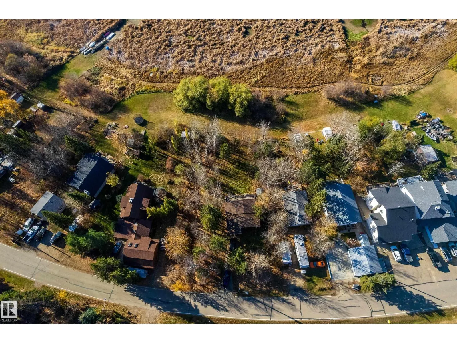 161 Lakeshore DR
