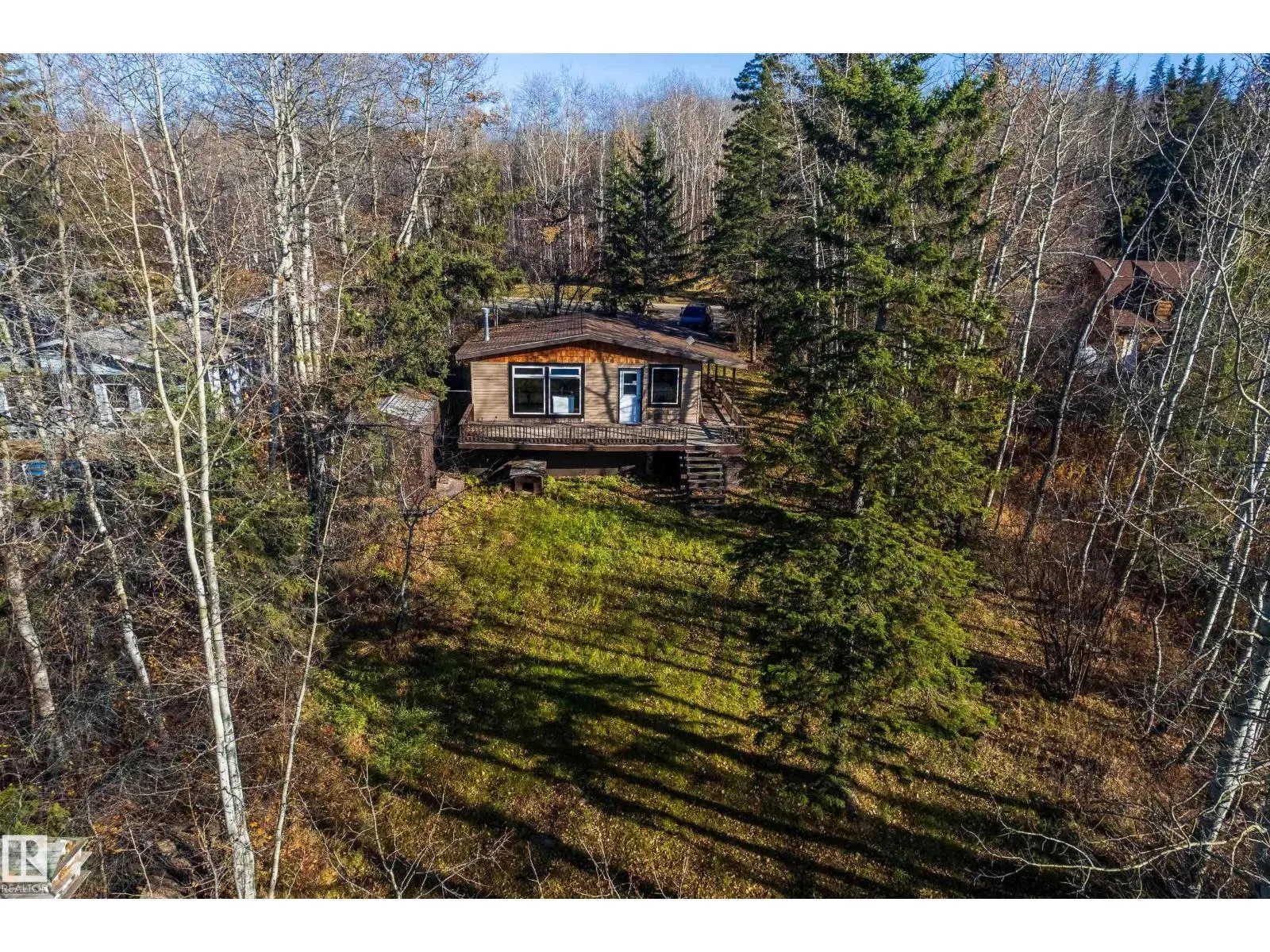 161 Lakeshore DR