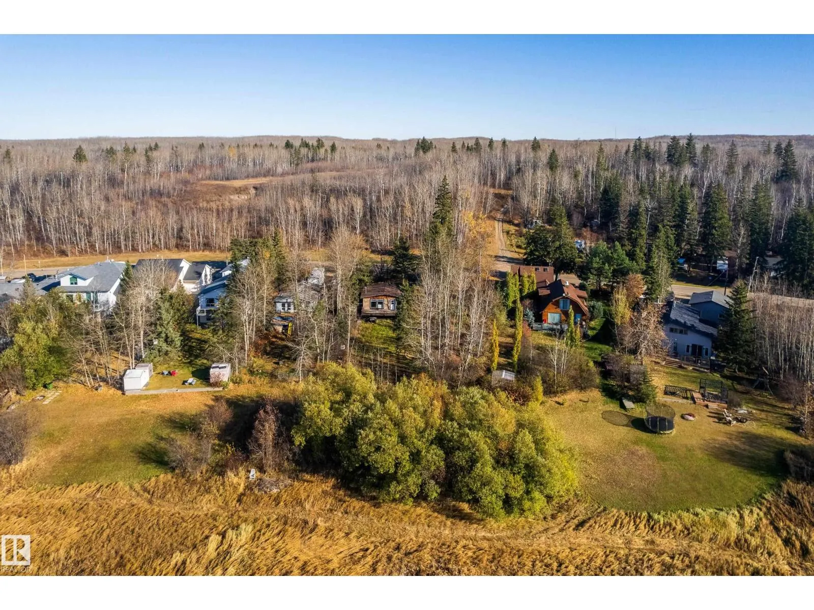 161 Lakeshore DR