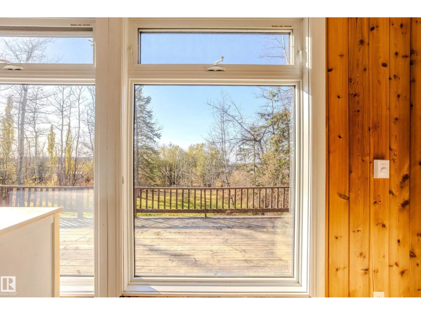 161 Lakeshore DR