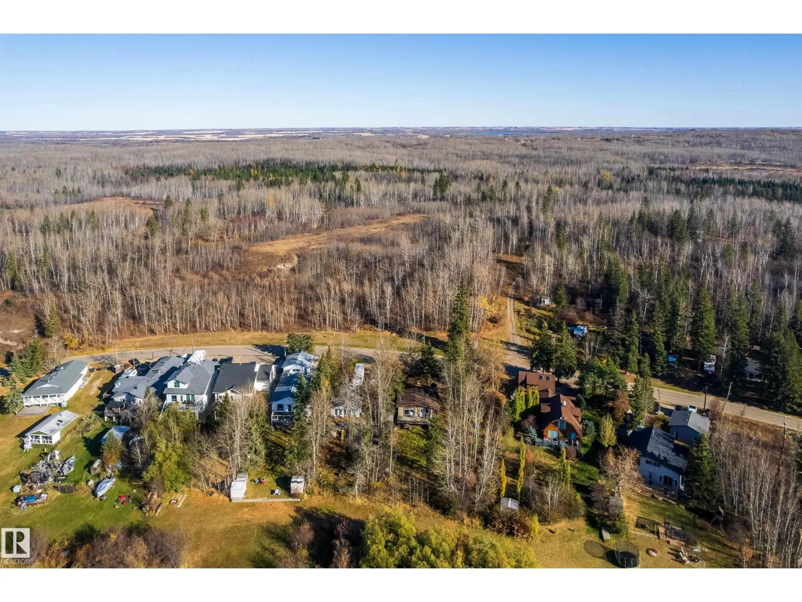 161 Lakeshore DR