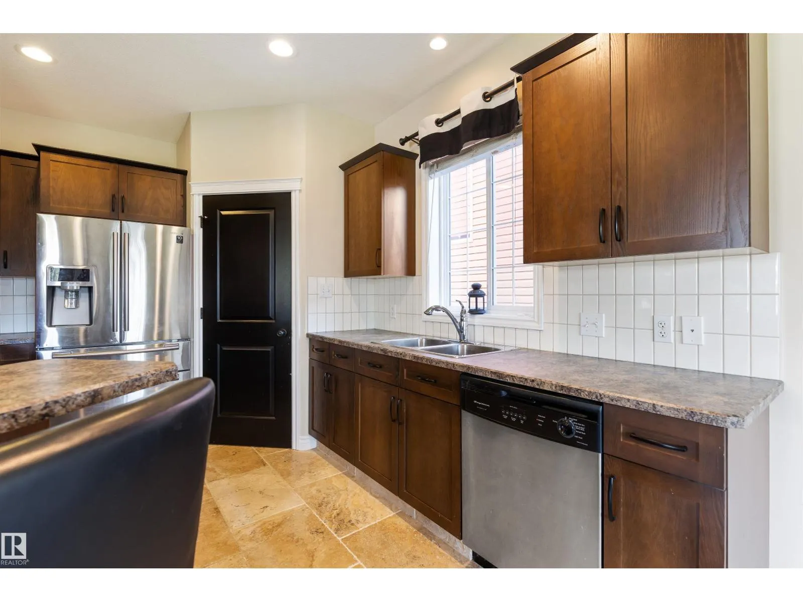 10416 99 ST
