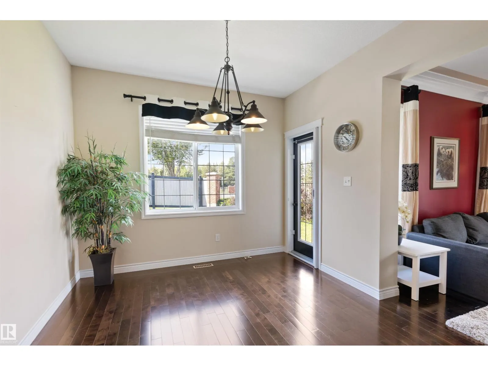 10416 99 ST