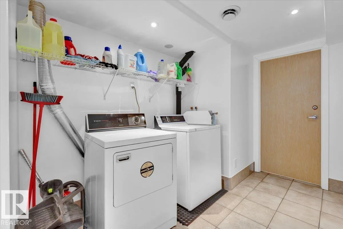 11910 76 ST NW
