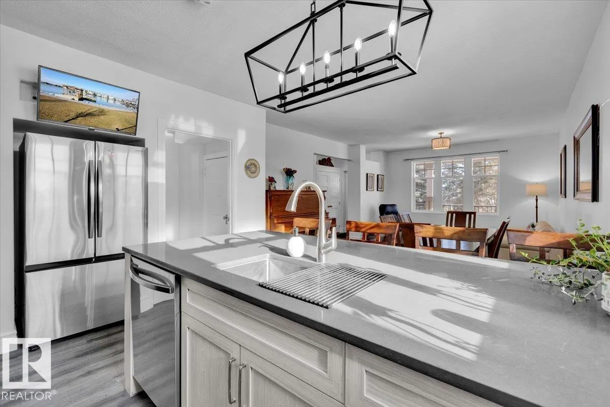 11910 76 ST NW