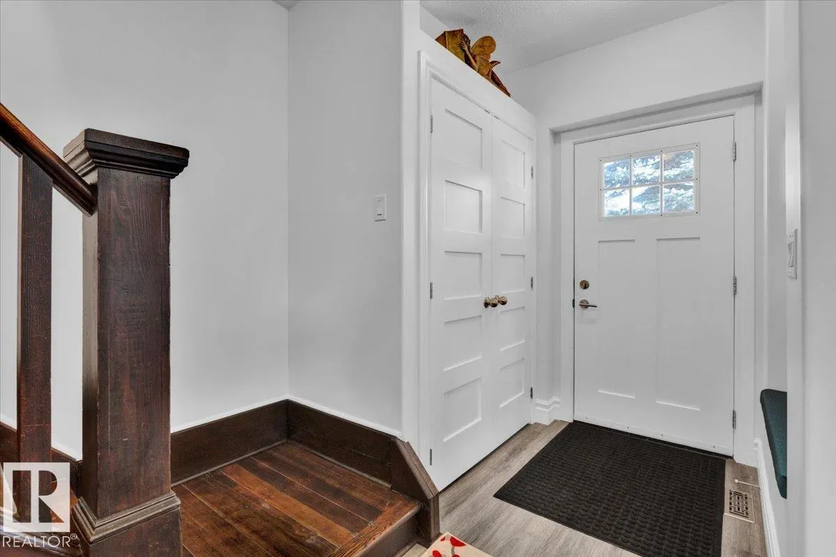 11910 76 ST NW
