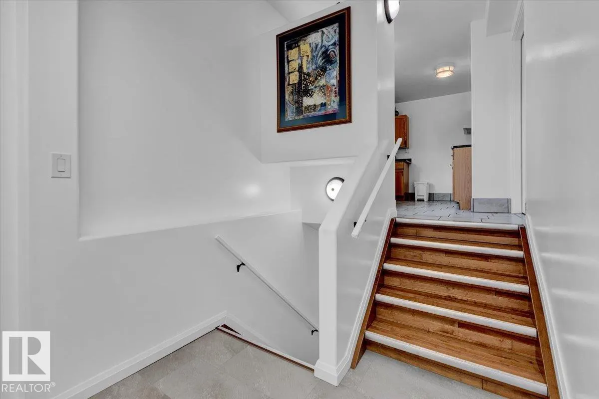 11910 76 ST NW