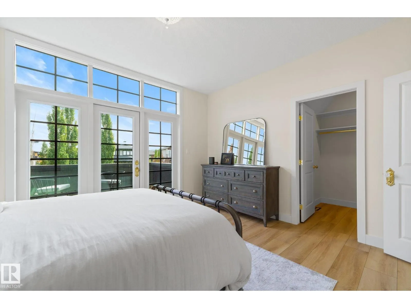 183 WINDERMERE DR NW