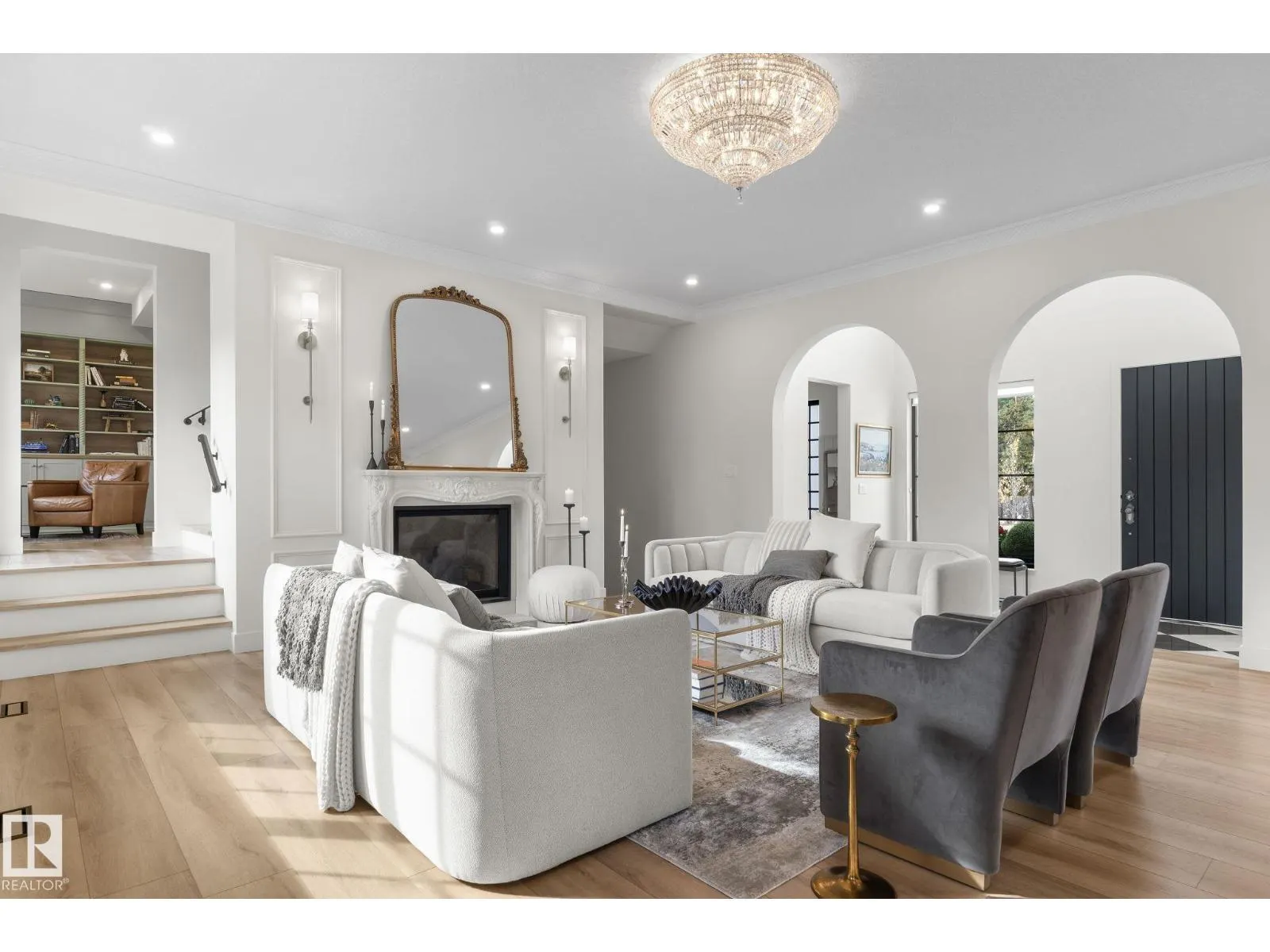 183 WINDERMERE DR NW