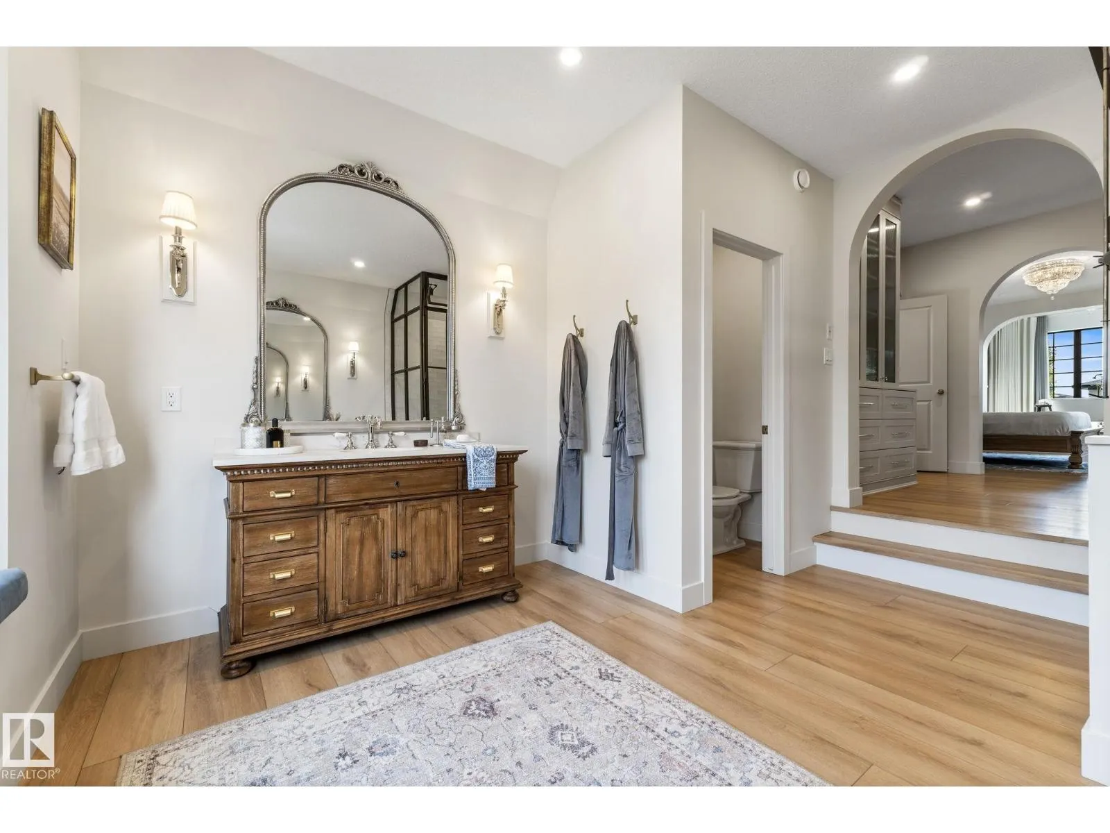 183 WINDERMERE DR NW