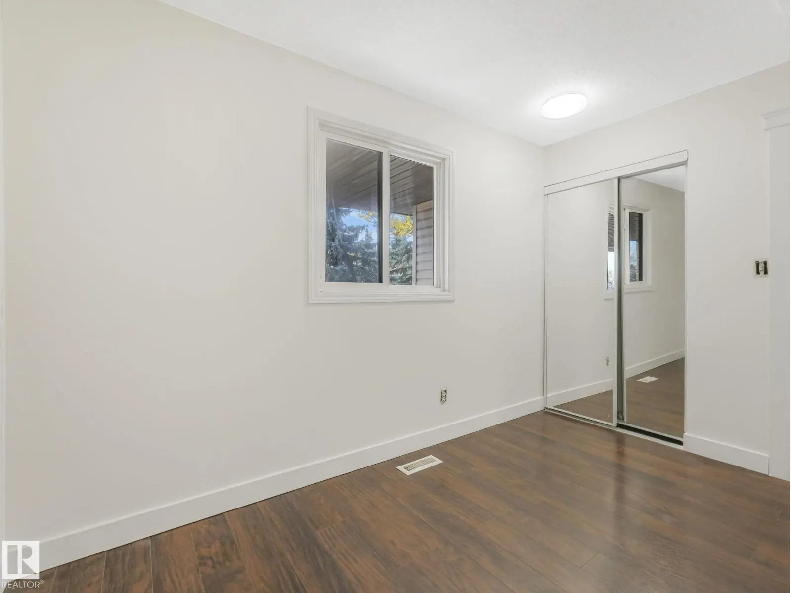 17010 100 ST NW