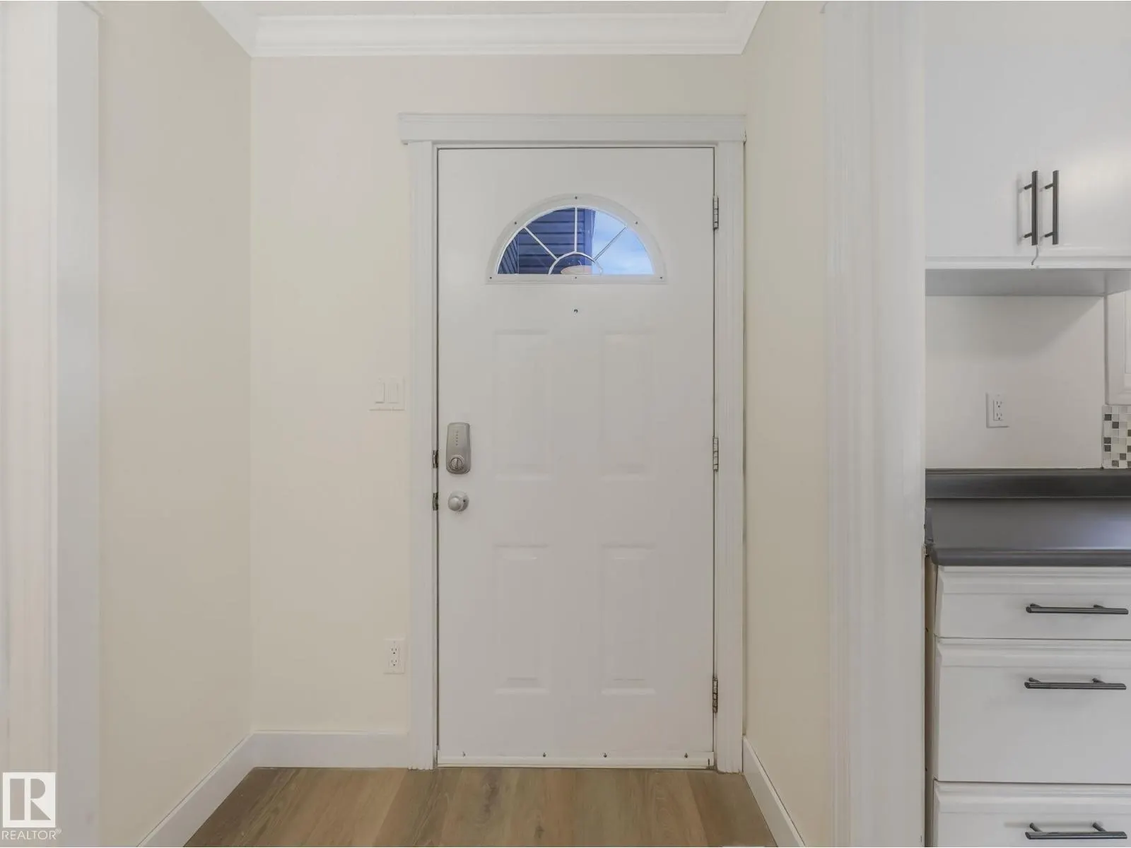 17010 100 ST NW