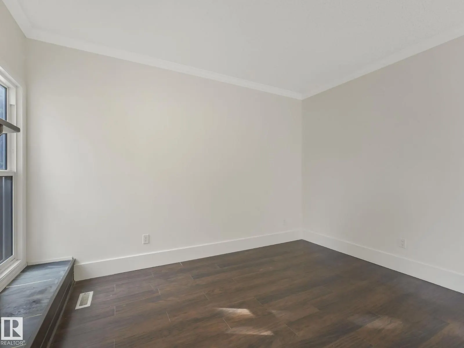 17010 100 ST NW