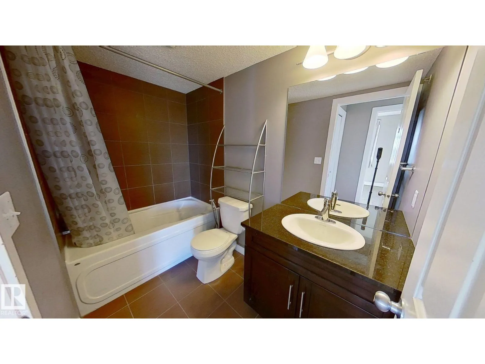 #402 11804 22 AV SW