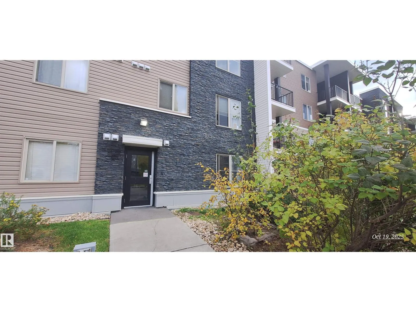 #402 11804 22 AV SW