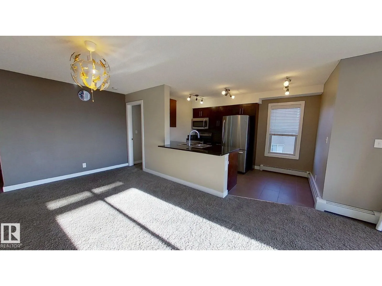 #402 11804 22 AV SW