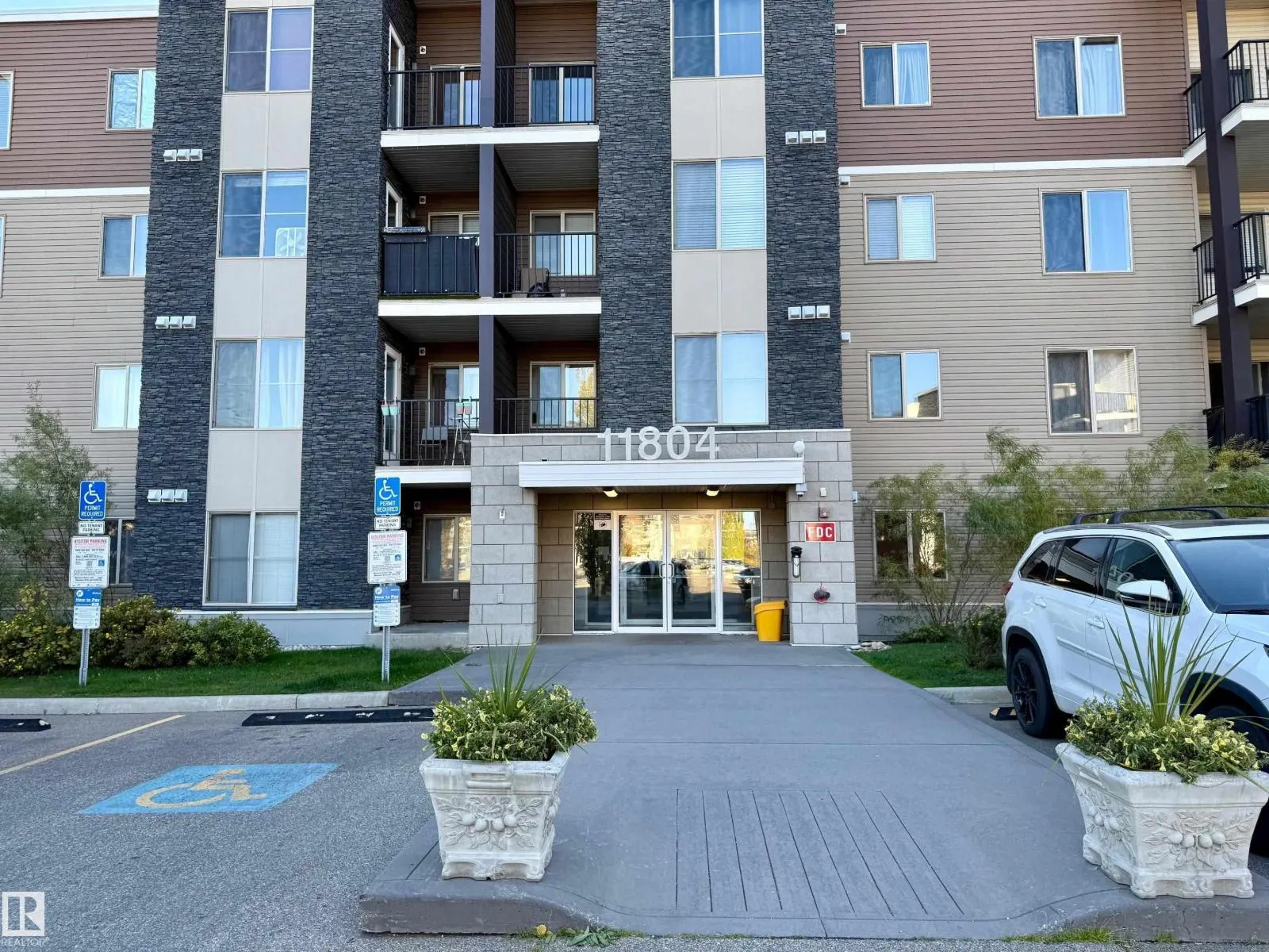 #402 11804 22 AV SW