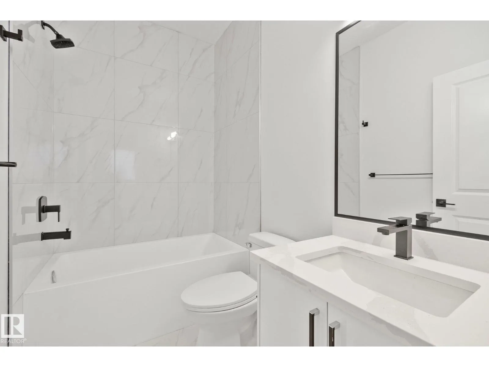 11140 126 ST E NW