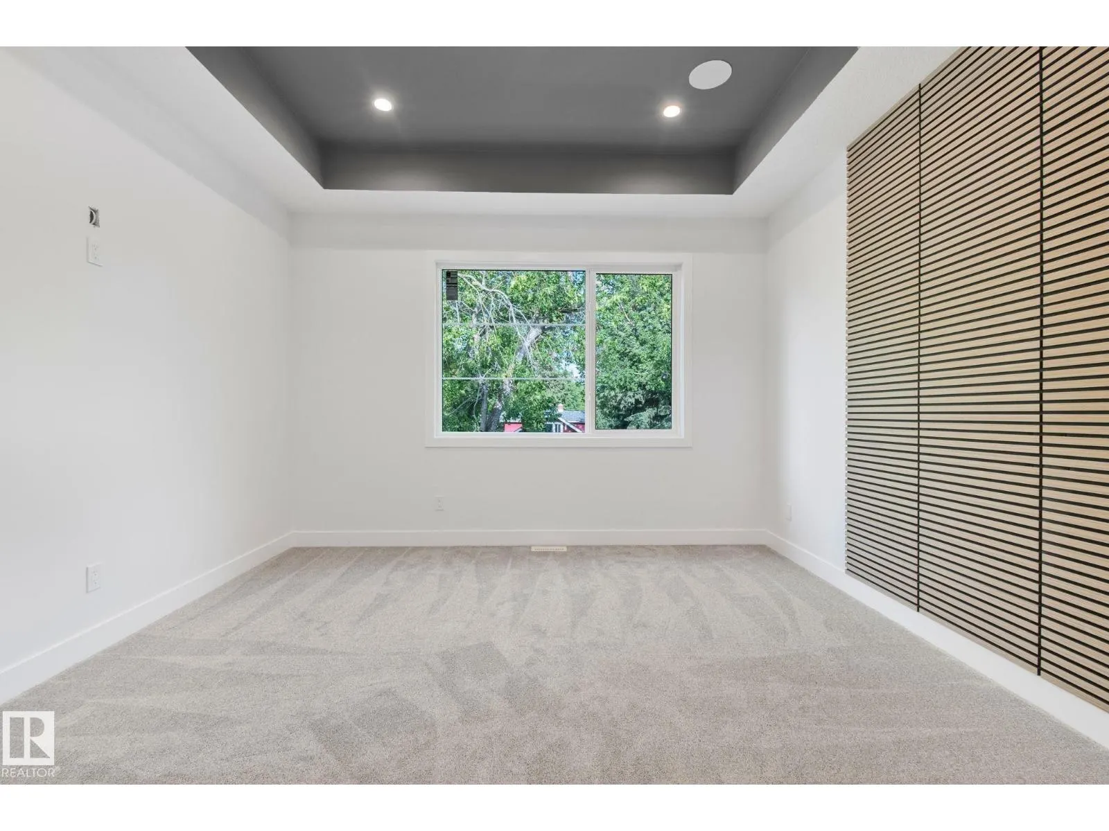 11140 126 ST E NW