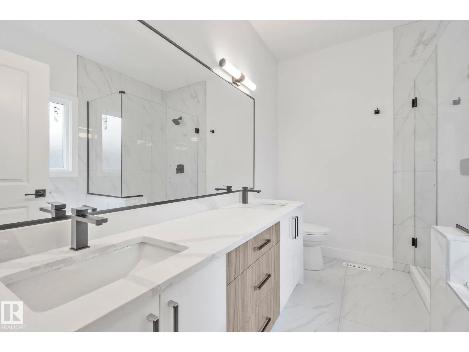 11140 126 ST E NW
