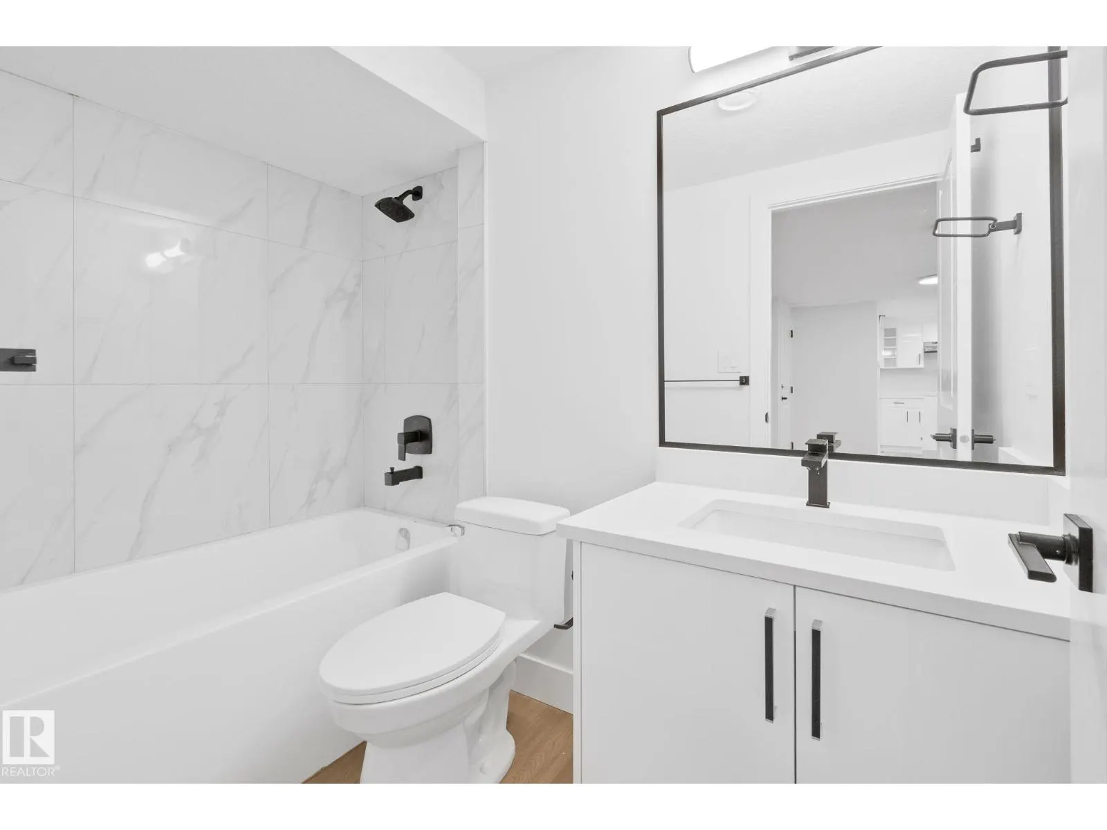 11140 126 ST E NW