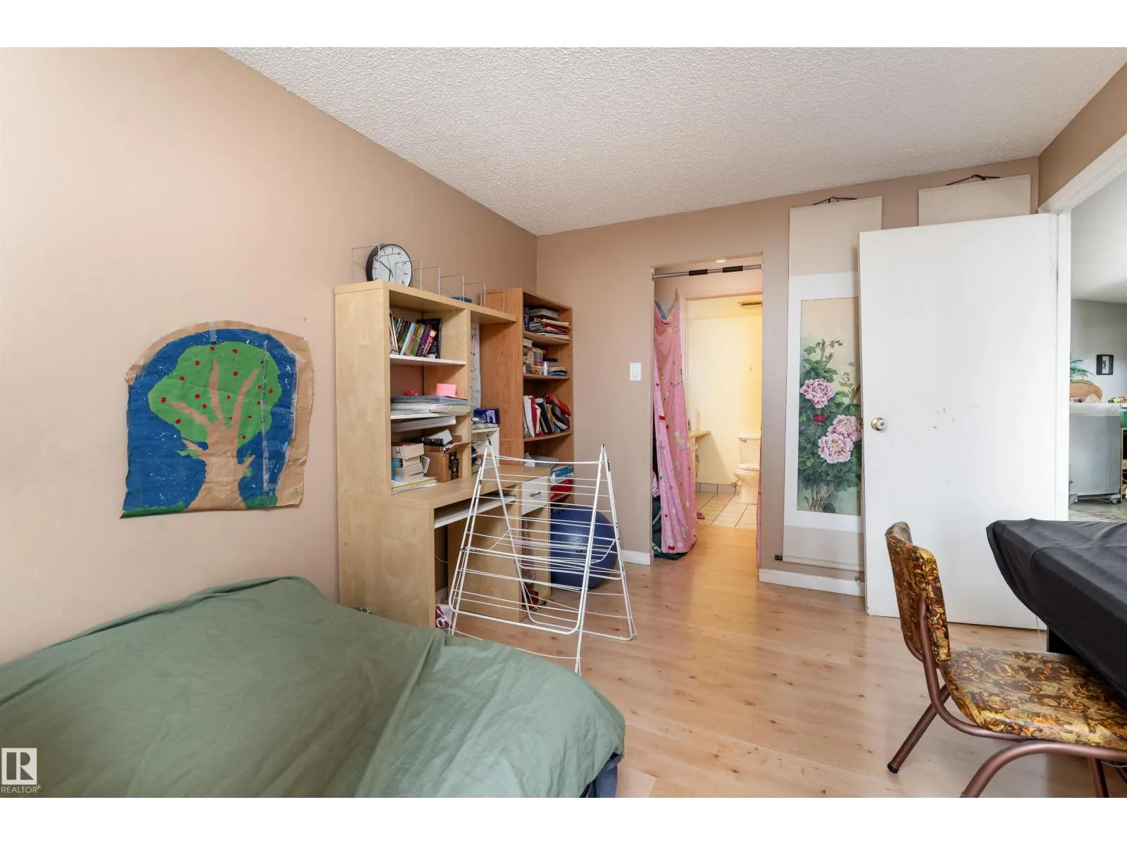 #1302 10149 SASKATCHEWAN DR NW